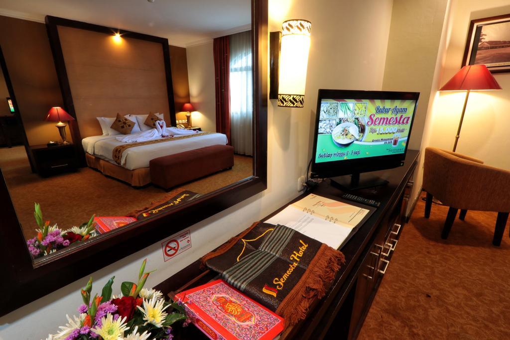 Semesta Heritage Hotel & Convention Semarang Zewnętrze zdjęcie