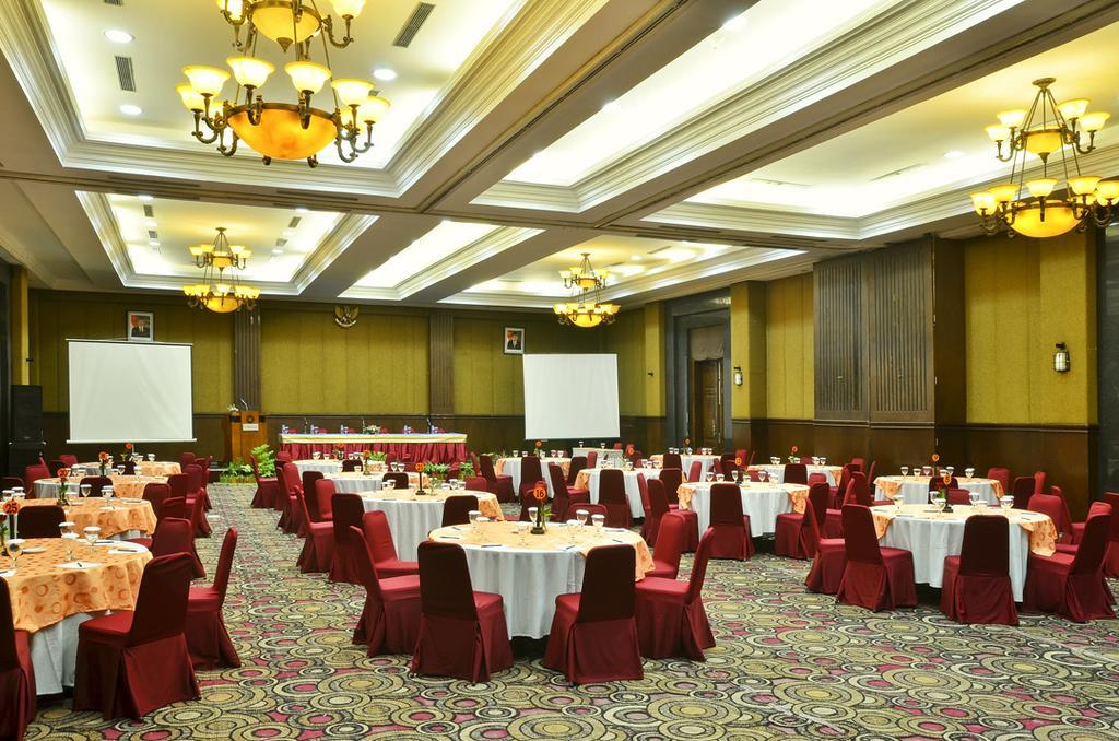 Semesta Heritage Hotel & Convention Semarang Zewnętrze zdjęcie