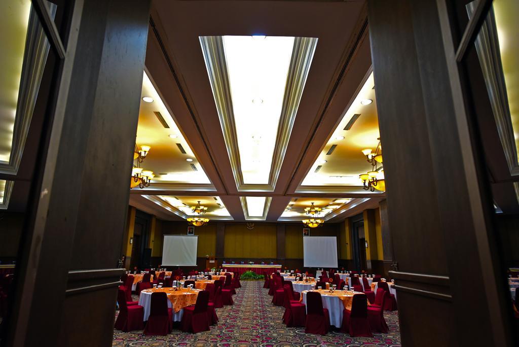 Semesta Heritage Hotel & Convention Semarang Zewnętrze zdjęcie