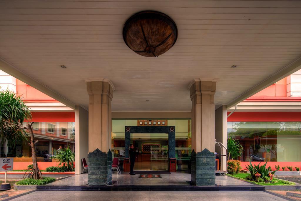 Semesta Heritage Hotel & Convention Semarang Zewnętrze zdjęcie