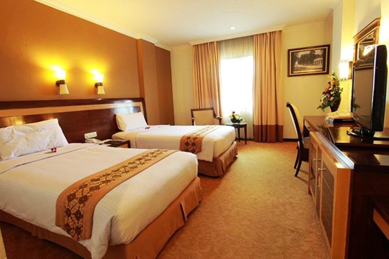 Semesta Heritage Hotel & Convention Semarang Zewnętrze zdjęcie
